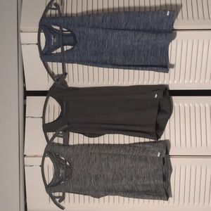Amazon Essentials 3-Pack Active Tank Tops - size extra small, neutral